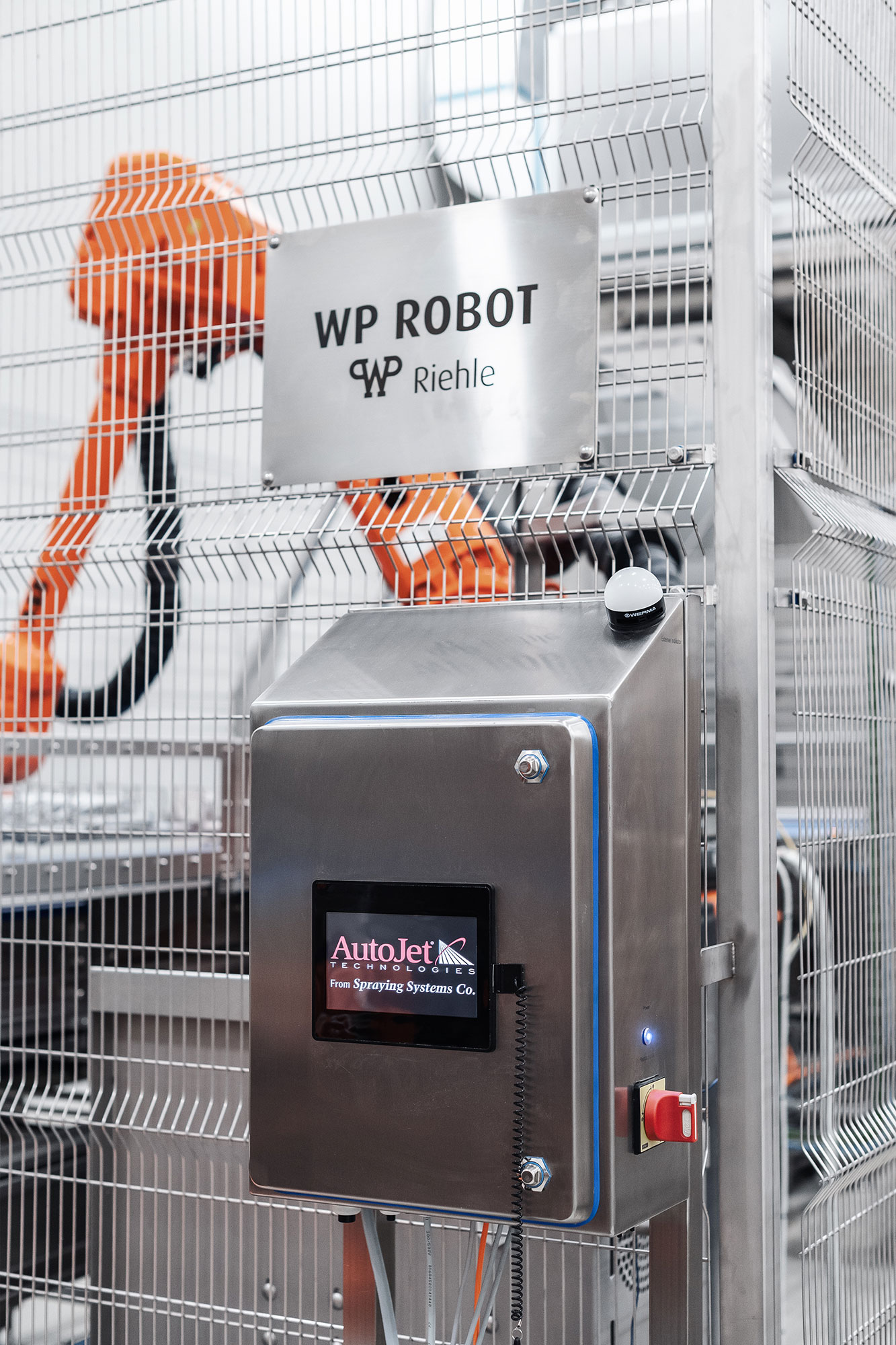 Steuerung der Industrieroboter in Produktionslinien