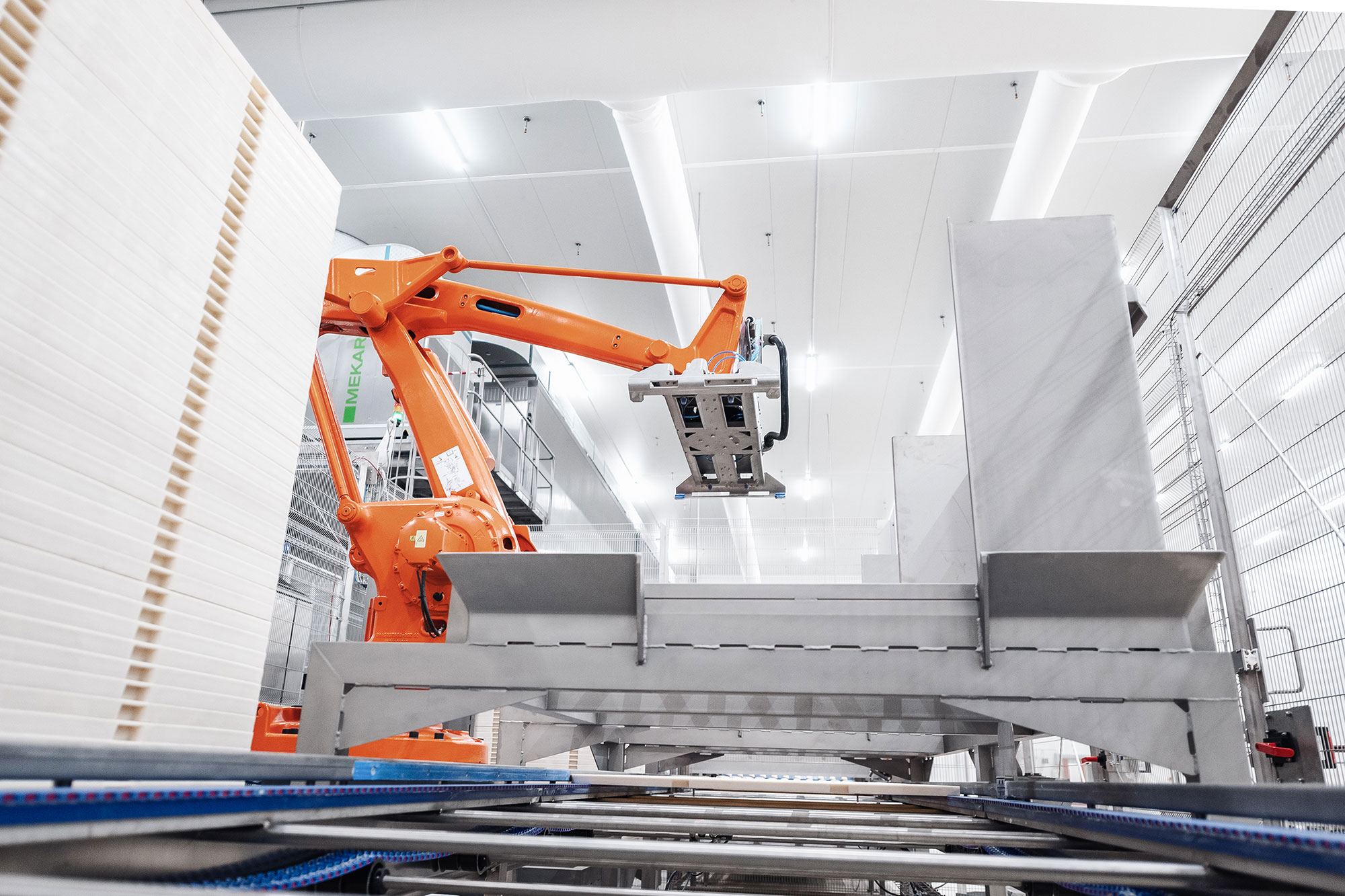 Industrieroboter zum Stapeln von G&uuml;tern