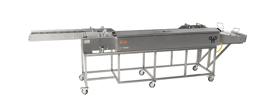 Snackfritteuse DLA SC – Speziell für Catering und Lebensmittelproduktion - Speziell für Catering und Lebensmittelproduktion: Die automatische Durchlauffritteuse zum untergetauchten Frittieren Snackfritteuse DLA SC – Speziell für Catering und Lebensmittelproduktion